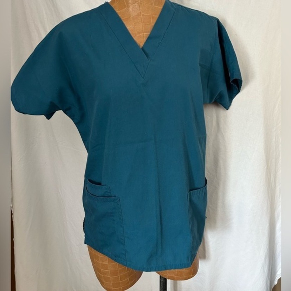 Cherokee Workwear‎ Women's Medium Scrub Tops Carribean Blue V-Neck Bundle of 4